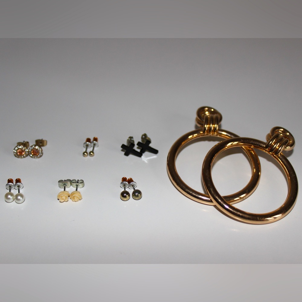 Forever21- Set of Earrings